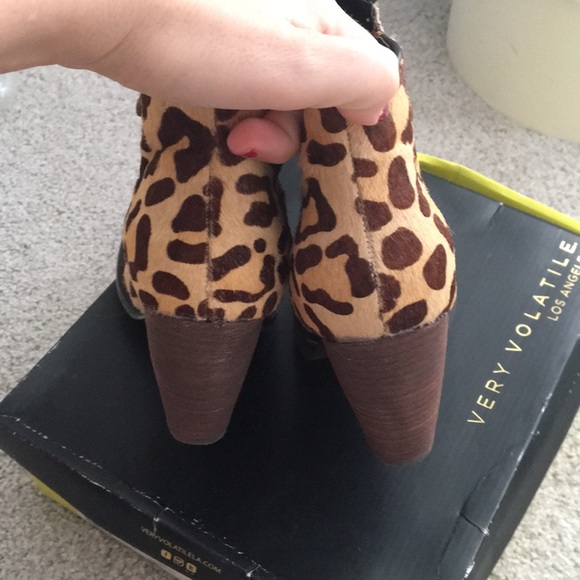 Very Volatile Los Angeles leopard boot size 8 - Picture 4 of 5